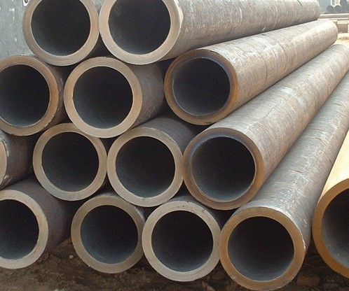 Semi Seamless Pipe Factory Storage
